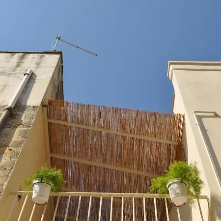 Vico Degli Ebrei - - Rooftop Jacuzzi 4*