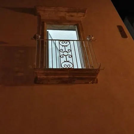 Vico Degli Ebrei - Salento - Rooftop Jacuzzi - Affittacamere