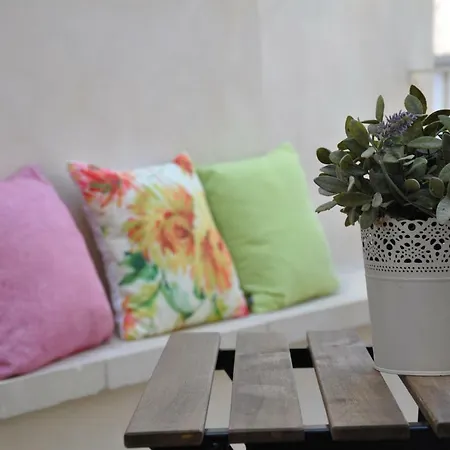 Vico Degli Ebrei - - Rooftop Jacuzzi 4*