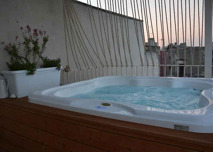 Vico Degli Ebrei - - Rooftop Jacuzzi 4* Leverano