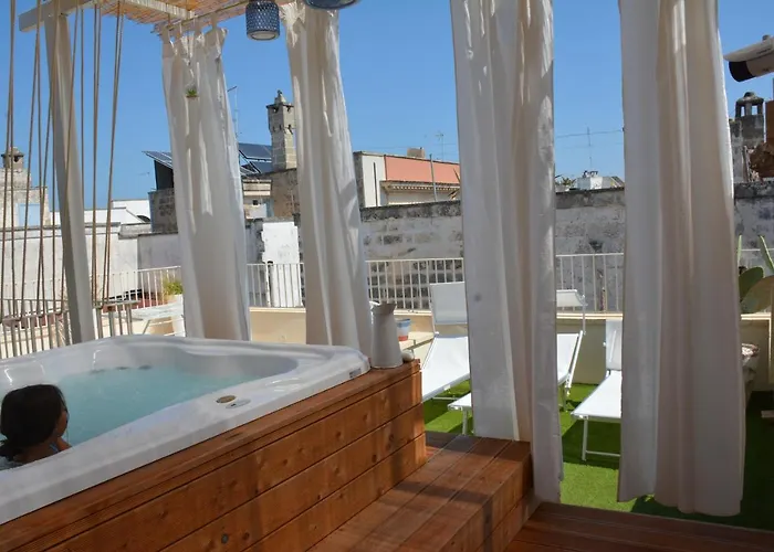 Vico Degli Ebrei - - Rooftop Jacuzzi Leverano